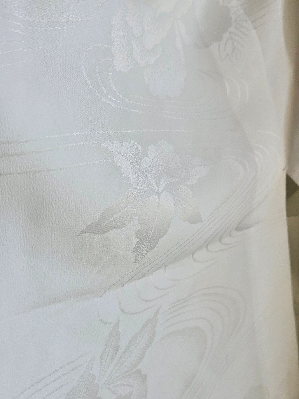 Under Kimono -Floating Flowers