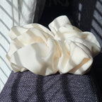 Oversize silk scrunchie