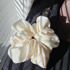Oversize silk scrunchie